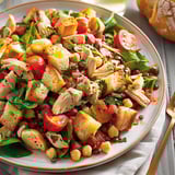 Salade panzanella aux légumineuses