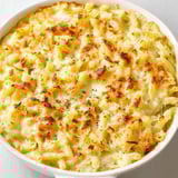 Un plat de gratin de pâtes simplissime.